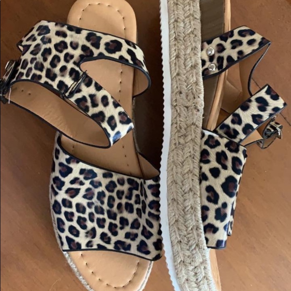 Leopard shoes